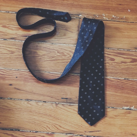 100% Polyester Botany 500 Necktie - Picture 2 of 6